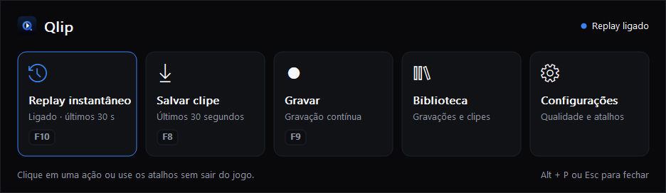 Painel do Qlip aberto por cima do jogo com Alt+P: Replay instantâneo ligado, Salvar clipe, Gravar, Biblioteca e Configurações.